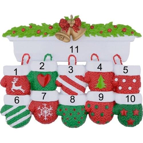 Mantel Gloves Family of 10 Polyresin Personalized Christmas Ornaments Hand Painted Textured Figurine For Gifts Home Decoration