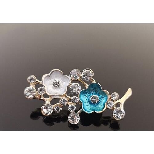 50pcs Plum Blossom Flower Crystal Metal Rhinestone Applique Buckle Button Brooch Hairpin Hair Clip Decor For Wedding Invitation