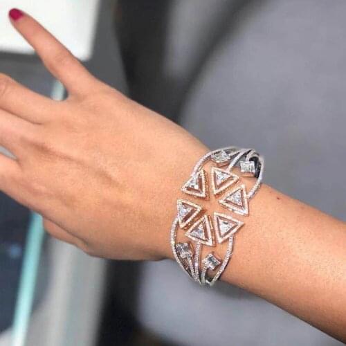 Luxury Geometric Triangle CZ Open Bangle For Women Wedding Baguette Arabia Bangle Bridal brincos para as mulheres 2020