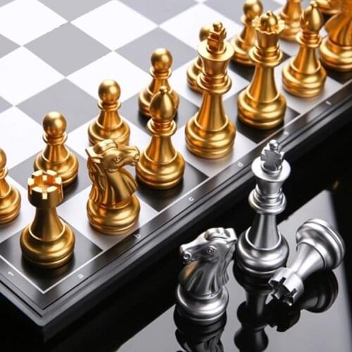 Magnetic Portable Large Chess Games Folding Family Table Game Board Chess Set Luxury Medieval Gry Planszowe Entertainment Ed50zm