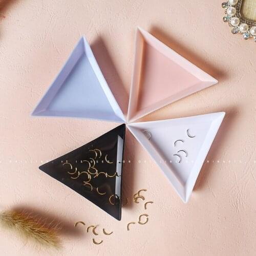 New 10 /5Pcs Plastic Triangle Round Rhinestones Beads Crystal Nail Art Sorting Plate Trays White Manicure Tools Nails Accessoire