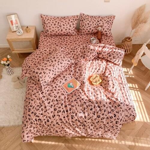 4pcs Pink Leopard Bedding Set Bed Linen Euro Printed Flat Sheet Princess Bedspread Bed Cover Duvet Cover Set Queen Size Bed Set
