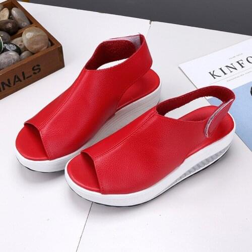 2021 New Rocking Shoes Summer Thick-soled Velcro Wedge Platform Platform Fish Mouth Large Sandals