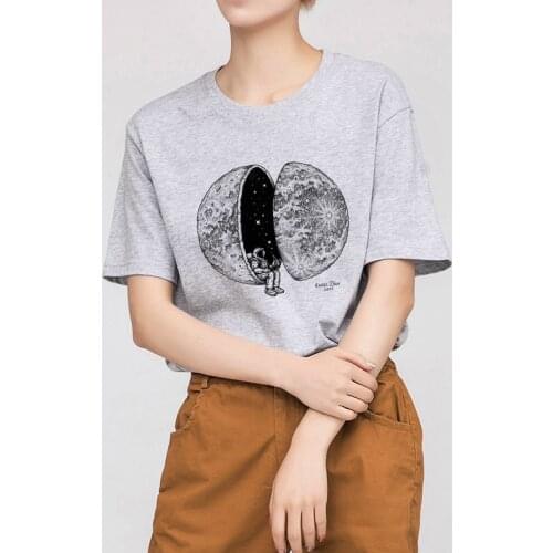 Fashion Harajuku Cosmic Astronaut Personality Print Female shirt New Summer casual funny Loose Short Sleeve T-Shirt plus size