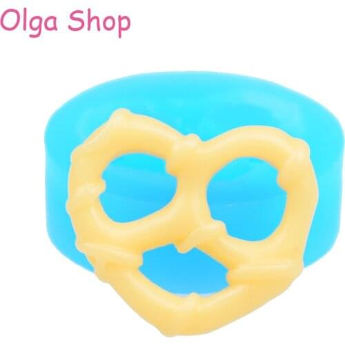 QYL100 24.1mm Pretzel with Drizzle Silicone Push Mold - for Sugarcraft, Fondant, Resin Clay, Candy, Icing, Gum Paste Mold