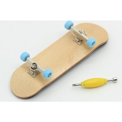 High quality MINI Wood Finger Skateboards Toys finger boarding