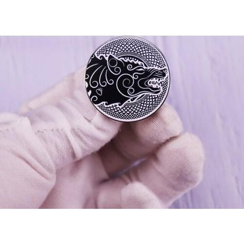 Wolf On Celticcc Style Howling Wolf In-Celtic Pin Button Badge