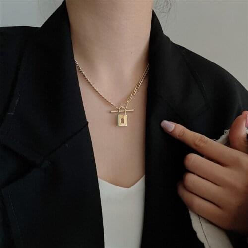 U-Magical Hiphop OT Toggle Clasp Metal Pendant Necklace for Women Statement Punk Lock Chain Choker Necklace Jewelry Accessories