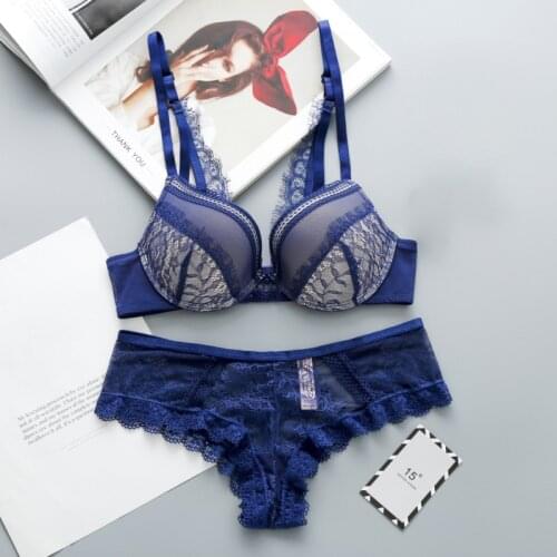 Fashion Bra Set Spring & Summer Padded Sexy Back Closure Lace Bra Girlss Push Up Underwear Female Small Chest Underwire Bra