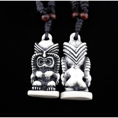 Cool 3D Tiki men Pendant Necklace Totem Simulation Bone Carving Hawaii Style Rockabilly Pendant Gift MN384
