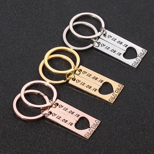 Personalized Heart Keychain Set Customized Date and Name Initials Love Keyring Gift for Couples Girlfriend Boyfriends Key Rings