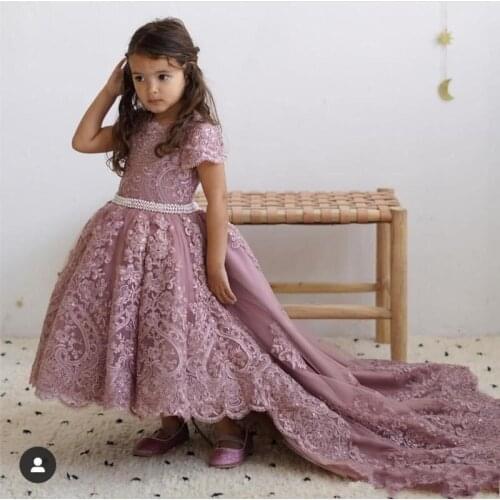 Dusty Pink High Low Flower Girls Dresses for Wedding Jewel Neck Short Sleeve Lace Appliques Toddler Pageant Dress Pearls