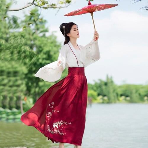 Han Element Hanfu White Sleeveless Shirt Embroidered Camisole Embroidery Waist Waist Skirt Three-piece chinese dress