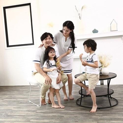 2019 Summer Family Matching Outfits Mother 100% Cotton Dresses Clothing Father Boys Girl Short Sleeve Round neck T-shirt Clothes