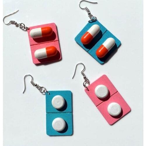 NEW 1 Pair Wooden Capsule Earrings Fashion Cute Creative Funny Lovely Pills Medicine Earrings Unique Jewelry Gift For Girl