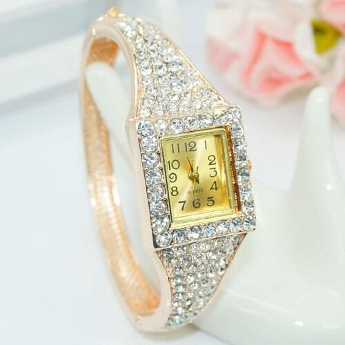 Hot Sale Famous Brand Bling Watch Women Luxury Crystal Watch Square Rose Gold Shinning Full Diomand Rhinestone Bangle Bracelet