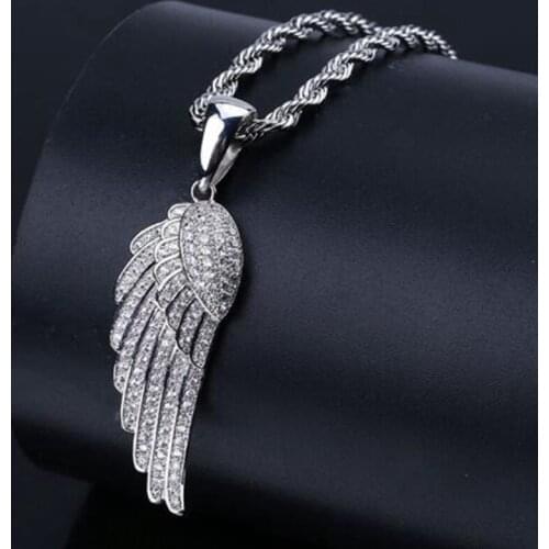 Retro Fashion Punk Angel Wings Pendant Necklace Hip Hop Feather Pendant Men and Women Necklace