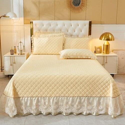 Velvet Flannel Quilted Bedspread with Pillow shams Lace Edge Bed Coverlet Ultra Soft Plush Bed Cover set Queen King size 3/5Pcs