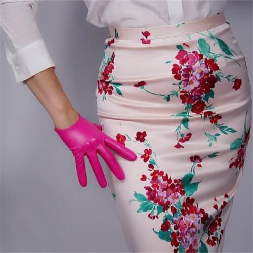 2020 New Ultrashort Leather Gloves 16cm Emulation Leather Sheepskin PU Female Rose Red Dark Pink Women Gloves WPU104