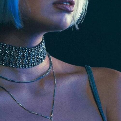 Sense of design Circular Fashion Full Rhinestone Short Necklace Weibeilian Gothic collar Woman Charm Geometric party sexy