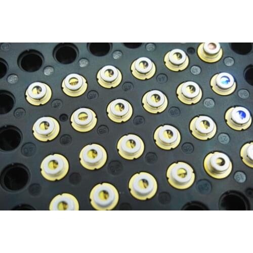 Mitsubishi ML562G85 635nm 639nm / 638nm 2.1W orange red laser diode double beam 9mm laser diode