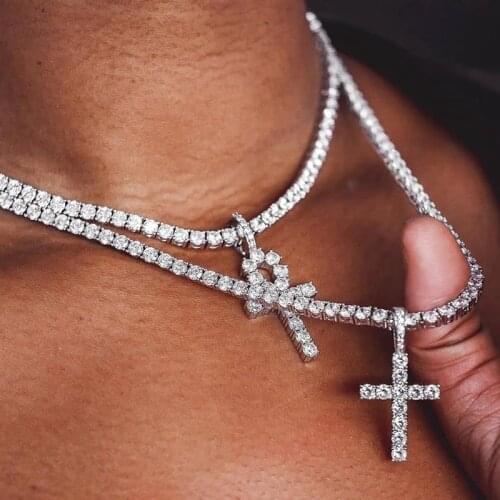 Punk Hip Hop Rhinestone Cross Pendant Necklace for Women Men Bling Iced Out Crystal Chain Choker Necklace Jewelry On The Neck