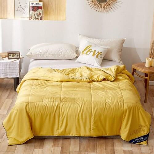 The Cool Summer Quilt Is Air-conditioned and The Summer Quilt Is Good for The Dormitory