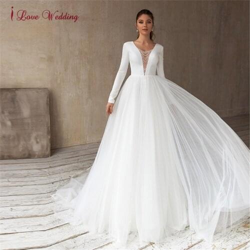 Elegant Long Sleeve Beaded V Neck Light Tulle Wedding Dress Backless Chapel Train Vintage Princess Bridal Gown vestido de noiva