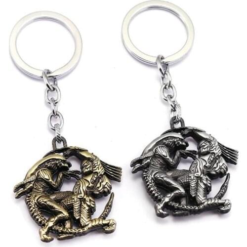 Movie Aliens Predator Keychain 3D Game AVP Key Chains Alien Queen Metal Pendant Keyring Men Women Jewelry Gift llaveros Souvenir