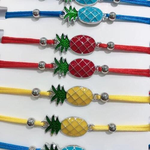 Hot Sale Handmade Natural Seashell Hand Knit Bracelet Shells Bracelets Women Accessories Beaded Strand Bracelet