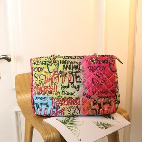 Color Graffiti Chain Bag Women Large Tote Bag 2021 Luxury Handbag Designer Letter Crossbody Bag Women Shoulder Bag Ladies Purses