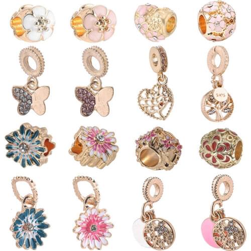 2Pcs/Lot Pink Daisies & Butterflies Charm Beads Fit Brand Charm Bracelet for Women DIY Fashion Jewelry Accessories Making