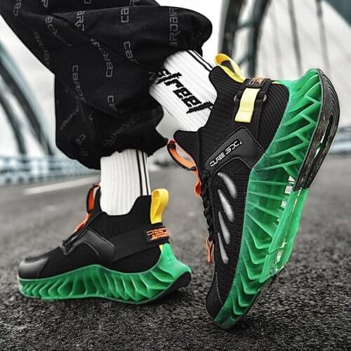 New Trendy Blade Running Shoes For Men Breathable Reflective Sneakers Antiskid Damping Outsole Sport Shoes Training Zapatillas