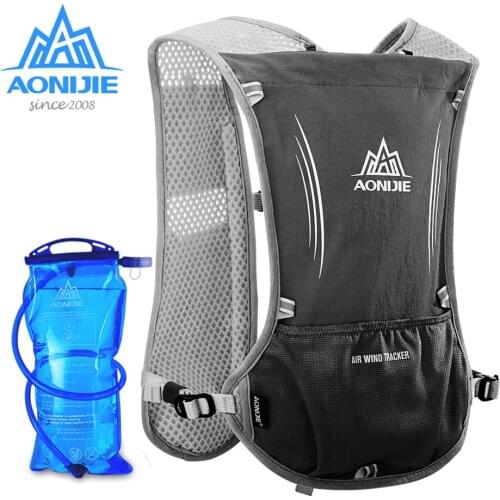 2018 NEW AONIJIE E913 Men Women Running Backpack Outdoor Sports Trail Racing Hiking Marathon Fitness Hydration Vest Pack 2L Bag