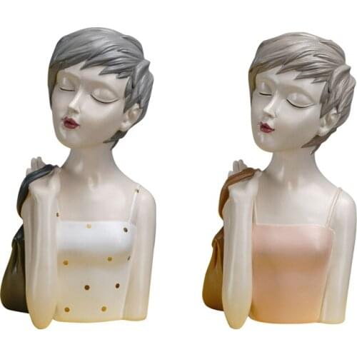 Nordic Resin Sculpture Fashion Urban Woman Home Decor Statue Not Big Living Room Decoration Figurines for Interior New 2021