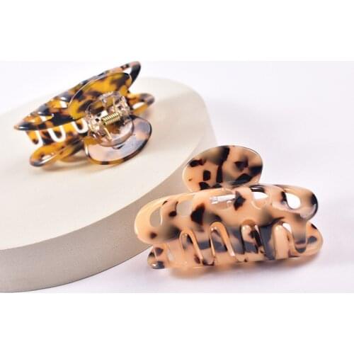 Vintage Acetate Leopard Print Crab Hair Claw Clips for Women Girls Classic Hollow Hair Clamps Hair Grips Korean Hair Accessories