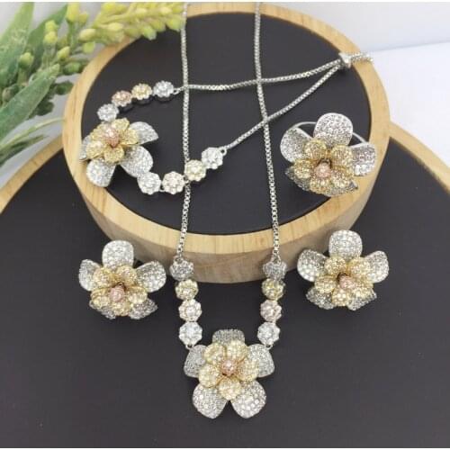 Lanyika Fashion Jewelry Exquisite Flower Micro Inlay Necklace with Earrings, Bracelet and Ring for Wedding Banquet Popular Gifts