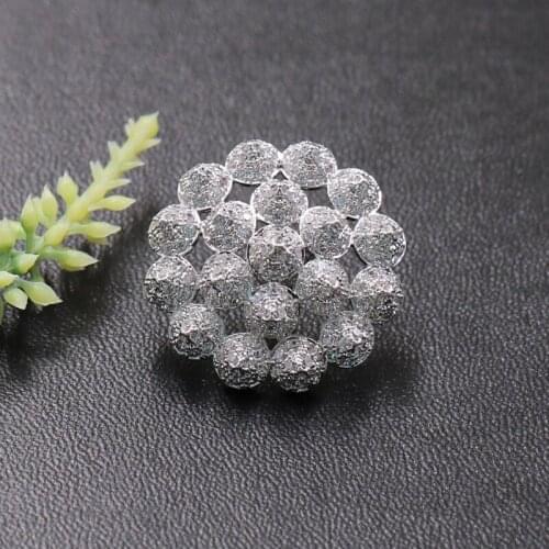 Lanyika Fashion Jewelry Exquisite Full Ball Crowd Brooch Pin for Engagement Wedding Micro Paved Zircon Popular Gifts