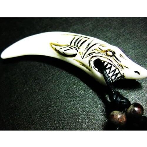 10 PCS Domineering Men Cool Killer Whale Tooth Shape Character Pendant Necklace