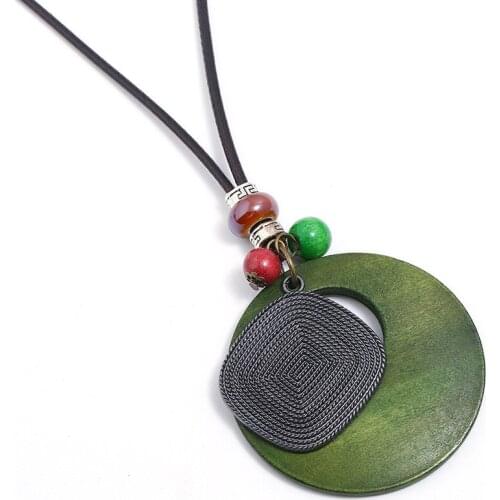 Women Vintage Retro Pendant Necklace Big Alloy Statement Charm Round Wood Long Sweater Chain Ethnic Beads Casual Fashion Jewelry