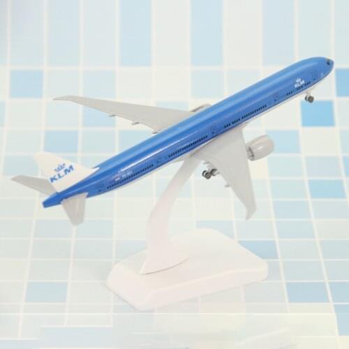 1:400 Scale Netherlands Airways B777-300ER Airlines Airplane Model with Base Alloy Plane For Collectible Souvenir Gift Show Toys
