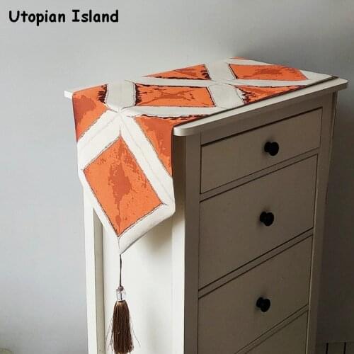 Christmas Table Runner Luxury Square Table Runner Modern Table Runners With Tassel For Christmas Table Decoration