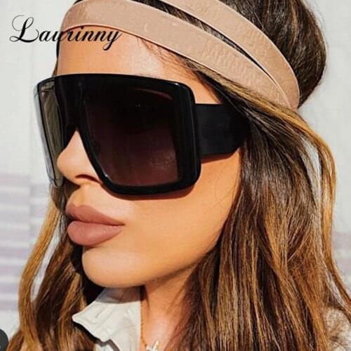 Vintage Oversized Women Sunglasses Brand Design Square Shield Windproof Frame Sun Glasses Trendy Big Black Shades Eyewear Female