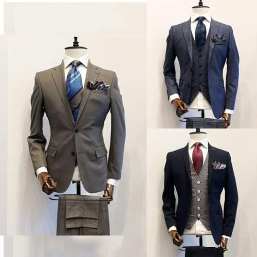 Classic Handsome Men Tuxedos Custom Made 2 Pieces ( Jacket + Pants ) Smart Casual Business Formal Groomsmen Suits Blazer