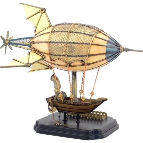 In the 18th century French fire balloon Western Airship restaurant home decoration Wrought iron creative gifts