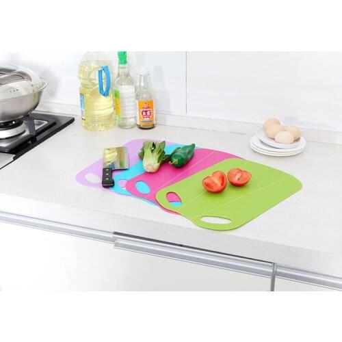 Hot sell Plastic Cutting Boards Durable Kitchen Tool Non Slip Chopping Board Multi Color High Quality