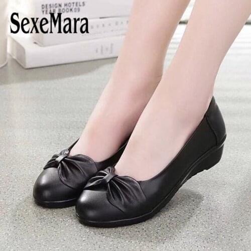 SexeMara Plus Size Spring\Autumn Genuine Leather Shoes Female Fashion Flower Design Round Toe Casual Ladies Flats Shoes