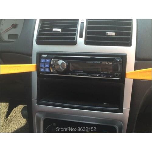 4PCS Car Radio Plastic Auto Dismantle Tools Kit Accessories Car Styling For Chevrolet cruze aveo captiva trax epica spark