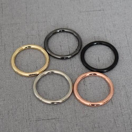 50pcs/pack 32mm O Ring Metal Buckle for Handbag Strap Dog Climbing Buckle Key Chain Gift Practical Key Ring Safe Clasps KeyChain