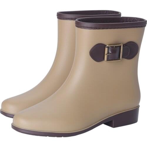 Autumn and winter rain shoes womens medium tube water shoes fashion short tube rain boots antiskid flat bottom plastic Plush ov